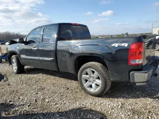 2013 GMC Sierra 1500 SLE with VIN 1GTR2VE72DZ264004, listed as a Copart auction lot 45391005 with 139,123 mi miles and Clean Title. Bid and sale history available at carsss.com. Image 2.