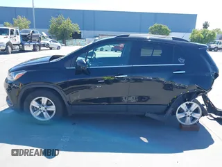 2019 Chevrolet Trax LT z VIN KL7CJLSB9KB912284, wystawiony jako IAAI lot #42298398 z przebiegiem 103 053 mil mil oraz . Historia ofert i sprzedaży dostępna na DreamBid. Obrazek 15.