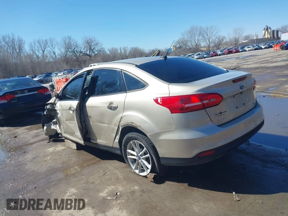 2017 Ford Focus SE с VIN 1FADP3F26HL262127, выставлен на аукционе IAAI как лот 41833846 с пробегом 110 334 миль миль и . История ставок и продаж доступна на DreamBid. Изображение 3.