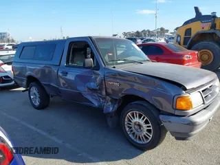 1997 Ford Ranger XLT z VIN 1FTCR10A7VUB07175, wystawiony jako IAAI lot #41615687 z przebiegiem 262 640 mil mil oraz . Historia ofert i sprzedaży dostępna na DreamBid. Obrazek 1.