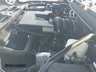 2019 Chevrolet Suburban Premier с VIN 1GNSKJKC7KR146269, выставлен на аукционе IAAI как лот 41498314 с пробегом 89 402 миль миль и . История ставок и продаж доступна на DreamBid. Изображение 19.