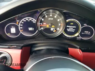 2023 Porsche Cayenne GTS z VIN WP1AG2AY9PDA18420, wystawiony jako Copart lot #81271624 z przebiegiem 19 002 mil mil oraz Szkoda całkowita • Salvage title. Historia ofert i sprzedaży dostępna na DreamBid. Obrazek 9.
