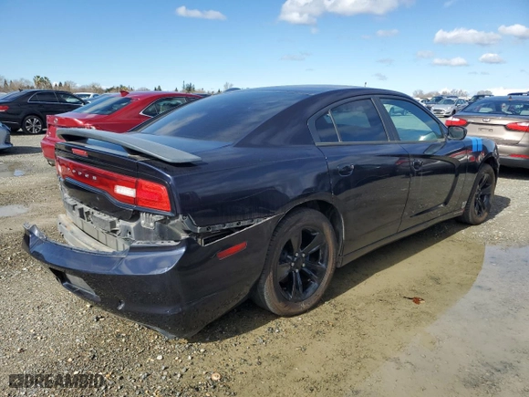 2011 Dodge Charger Rallye with VIN 2B3CL3CG7BH550357, listed as a Copart auction lot 43978945 with 141,141 mi miles and Salvage Title. Bid and sale history available at carsss.com. Image 3.