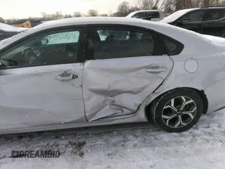 2021 Kia Forte FE with VIN 3KPF24AD0ME348407, listed as a IAAI auction lot 41342204 with 23,226 mi miles and . Bid and sale history available at carsss.com. Image 6.