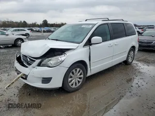 2014 Volkswagen Routan SE z VIN 2C4RVABG6ER134873, wystawiony jako Copart lot #81464864 z przebiegiem 138 484 mil mil oraz Szkoda całkowita • Salvage title. Historia ofert i sprzedaży dostępna na DreamBid. Obrazek 1.