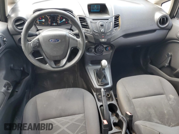 2015 Ford Fiesta S z VIN 3FADP4AJ2FM122902, wystawiony jako Copart lot #57916245 z przebiegiem 126 535 mil mil oraz Czysty tytuł • Clean title. Historia ofert i sprzedaży dostępna na DreamBid. Obrazek 8.