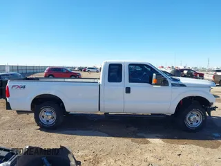 2016 Ford Super Duty F-250 SRW XLT with VIN 1FT7X2B69GEB31013, listed as a IAAI auction lot 41168398 with 157,138 mi miles. Bid and sale history available at carsss.com. Image 14.