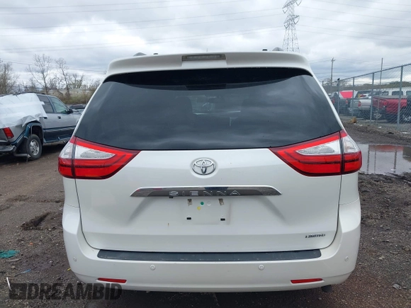 2015 Toyota Sienna XLE с VIN 5TDYK3DC1FS527196, выставлен на аукционе IAAI как лот 41850596 с пробегом Не указан миль и . История ставок и продаж доступна на DreamBid. Изображение 16.