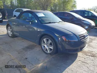 2003 Audi TT with VIN TRUTC28N831005984, listed as a IAAI auction lot 42025251 with 999,999 mi miles. Bid and sale history available at carsss.com. Image 1.