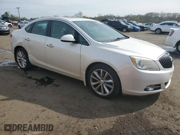 2015 Buick Verano Group z VIN 1G4PS5SK2F4208334, wystawiony jako Copart lot #54661105 z przebiegiem 159 733 mil mil oraz Szkoda całkowita • Salvage title. Historia ofert i sprzedaży dostępna na DreamBid. Obrazek 4.