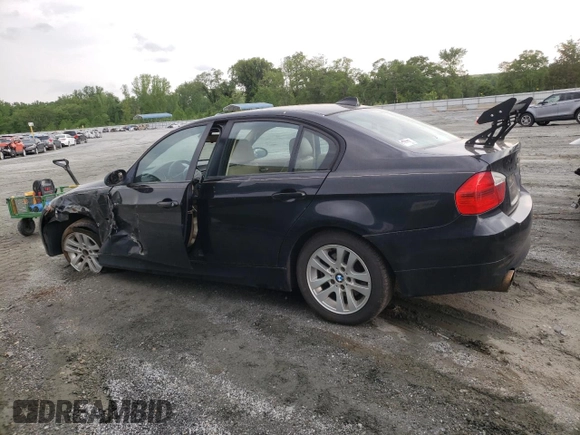 2006 BMW 3 Series 325i z VIN WBAVB135X6PT00316, wystawiony jako Copart lot #55392895 z przebiegiem Nie podano mil oraz Szkoda całkowita • Salvage title. Historia ofert i sprzedaży dostępna na DreamBid. Obrazek 2.