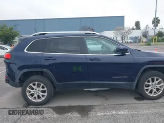 2015 Jeep Cherokee Latitude with VIN 1C4PJMCS2FW538575, listed as a IAAI auction lot 41799474 with 88,197 mi miles and . Bid and sale history available at DreamBid. Image 13.