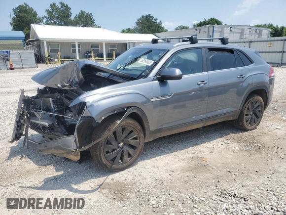 2024 Volkswagen Atlas SE z VIN 1V2JE2CA2RC211345, wystawiony jako Copart lot #58264535 z przebiegiem 48 905 mil mil oraz Szkoda całkowita • Salvage title. Historia ofert i sprzedaży dostępna na DreamBid. Obrazek 1.