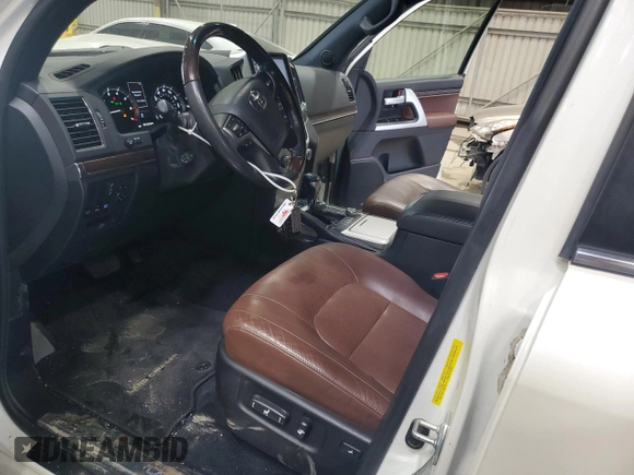 2018 Toyota Land Cruiser z VIN JTMCY7AJ5J4068164, wystawiony jako Copart lot #54444965 z przebiegiem 105 323 mil mil oraz Szkoda całkowita • Salvage title. Historia ofert i sprzedaży dostępna na DreamBid. Obrazek 7.