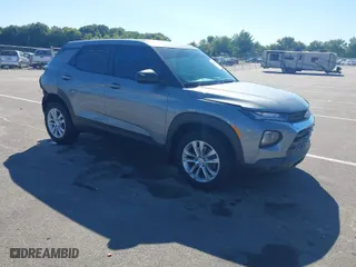 2023 Chevrolet TrailBlazer LS with VIN KL79MMS26PB184728, listed as a IAAI auction lot 40235101 with 32,859 mi miles. Bid and sale history available at carsss.com. Image 1.