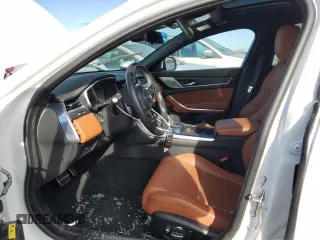 2022 Jaguar XF R-Dynamic SE with VIN SAJBL4GX2NCY91572, listed as a Copart auction lot 89068965 with 11,620 mi miles and Salvage Title. Bid and sale history available at carsss.com. Image 7.