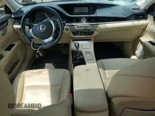 2014 Lexus ES 330 z VIN JTHBK1GG1E2151290, wystawiony jako Copart lot #65286755 z przebiegiem 62 299 mil mil oraz Szkoda całkowita • Salvage title. Historia ofert i sprzedaży dostępna na DreamBid. Obrazek 8.