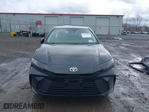 2025 Toyota Camry LE with VIN 4T1DAACK8SU500304, listed as a IAAI auction lot 41907504 with 6 mi miles and . Bid and sale history available at DreamBid. Image 13.