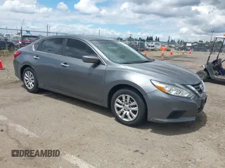 2016 Nissan Altima S z VIN 1N4AL3AP5GC170331, wystawiony jako IAAI lot #42258720 z przebiegiem 173 717 mil mil oraz . Historia ofert i sprzedaży dostępna na DreamBid. Obrazek 1.