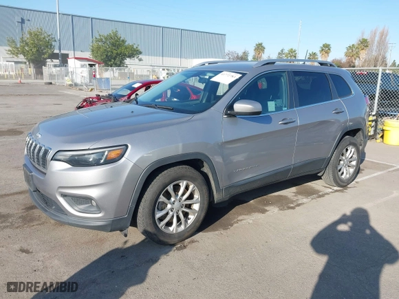 2019 Jeep Cherokee Latitude with VIN 1C4PJLCB2KD296791, listed as a IAAI auction lot 41772783 with 180,617 mi miles. Bid and sale history available at carsss.com. Image 17.
