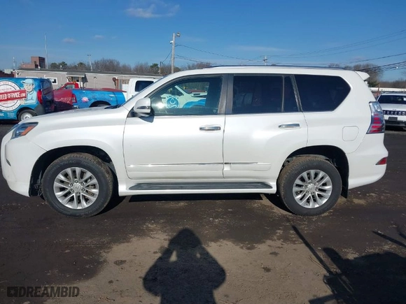 2016 Lexus GX 460 with VIN JTJBM7FX0G5130025, listed as a IAAI auction lot 41250139 with NaN miles. Bid and sale history available at carsss.com. Image 14.