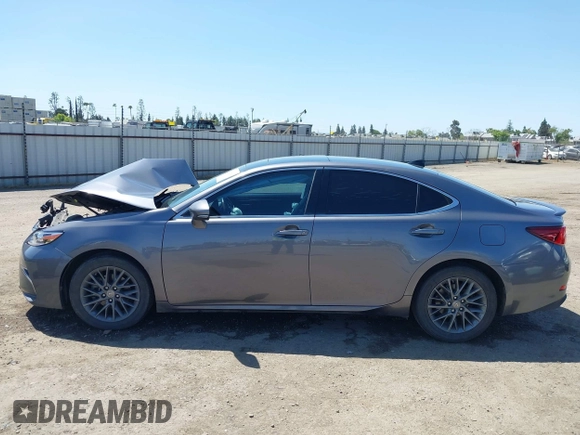 2018 Lexus ES with VIN 58ABK1GG1JU093377, listed as a IAAI auction lot 41980562 with 94,484 mi miles. Bid and sale history available at carsss.com. Image 13.