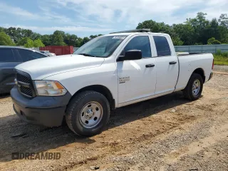 2019 Ram 1500 Tradesman z VIN 1C6RR6FG1KS733144, wystawiony jako Copart lot #63023145 z przebiegiem 78 673 mil mil oraz Czysty tytuł • Clean title. Historia ofert i sprzedaży dostępna na DreamBid. Obrazek 1.