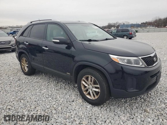2014 Kia Sorento LX with VIN 5XYKTDA76EG544247, listed as a Copart auction lot 83496334 with 141,206 mi miles and Clean Title. Bid and sale history available at carsss.com. Image 4.