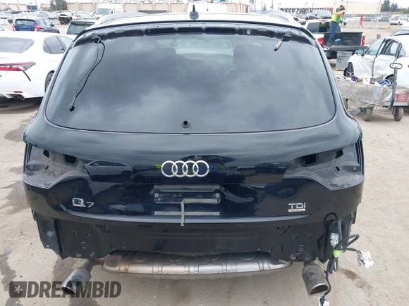 2015 Audi Q7 Premium Plus with VIN WA1LMAFE9FD031088, listed as a IAAI auction lot 42004406 with 208,707 mi miles and . Bid and sale history available at DreamBid. Image 19.