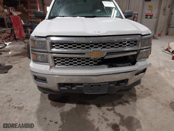 2014 Chevrolet Silverado 1500 LT with VIN 1GCUKREC4EF193227, listed as a IAAI auction lot 41323597 with 189,886 mi miles. Bid and sale history available at carsss.com. Image 12.