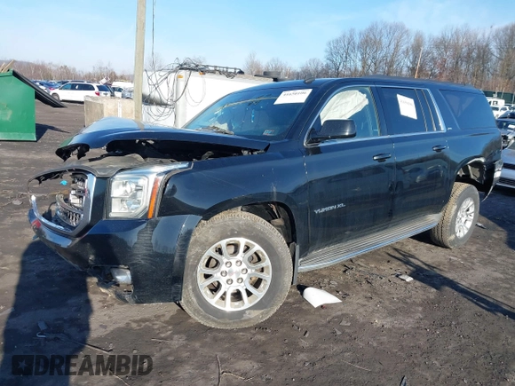 2015 GMC Yukon XL SLT with VIN 1GKS2HKC8FR154330, listed as a IAAI auction lot 41650106 with 268,056 mi miles. Bid and sale history available at carsss.com. Image 17.