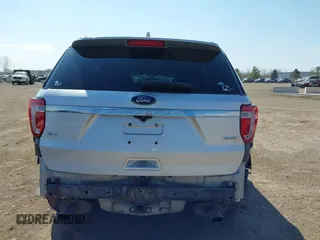 2017 Ford Explorer XLT with VIN 1FM5K8D85HGC53358, listed as a IAAI auction lot 42042665 with 97,807 mi miles and . Bid and sale history available at carsss.com. Image 16.