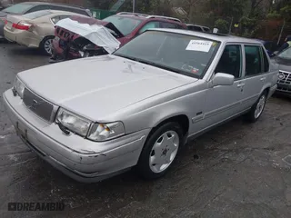1998 Volvo S90 with VIN YV1KS9600W1129240, listed as a IAAI auction lot 41564419 with 131,225 mi miles. Bid and sale history available at carsss.com. Image 18.