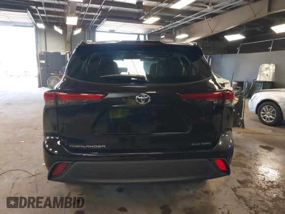 2021 Toyota Highlander XLE with VIN 5TDHZRBH1MS106203, listed as a IAAI auction lot 42645027 with 59,172 mi miles and . Bid and sale history available at DreamBid. Image 16.
