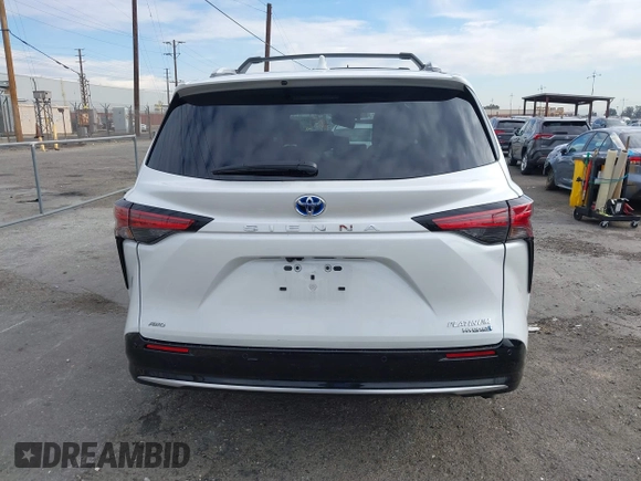 2024 Toyota Sienna Platinum z VIN 5TDESKFC4RS119032, wystawiony jako IAAI lot #41068384 z przebiegiem 10 497 mil mil oraz . Historia ofert i sprzedaży dostępna na DreamBid. Obrazek 16.