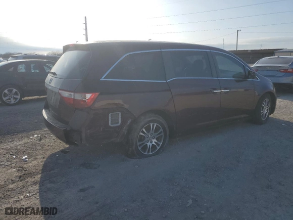 2013 Honda Odyssey EX with VIN 5FNRL5H44DB063046, listed as a Copart auction lot 41371455 with 309,518 mi miles and Salvage Title. Bid and sale history available at carsss.com. Image 3.
