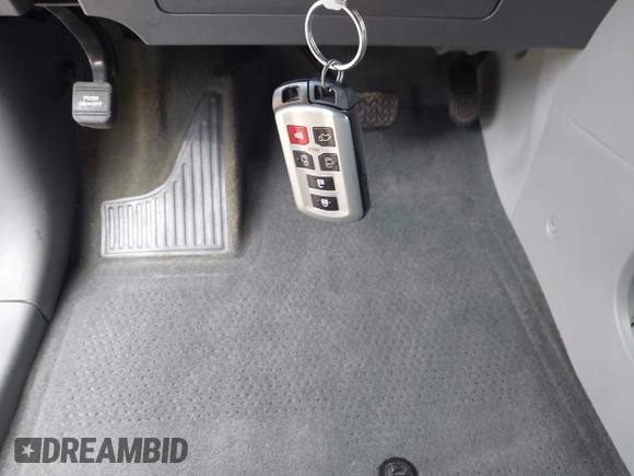 2017 Toyota Sienna XLE Auto Access Seat with VIN 5TDYZ3DC0HS845616, listed as a IAAI auction lot 42027773 with 89,108 mi miles and . Bid and sale history available at DreamBid. Image 11.