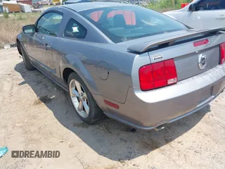 2006 Ford Mustang GT Deluxe with VIN 1ZVFT82H065153666, listed as a IAAI auction lot 42596713 with 264,571 mi miles and . Bid and sale history available at DreamBid. Image 3.