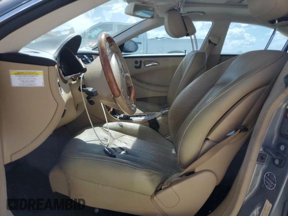 2006 Mercedes-Benz CLS-Class with VIN WDDDJ75XX6A070210, listed as a Copart auction lot 74884104 with 0 mi miles and Salvage Title. Bid and sale history available at carsss.com. Image 7.