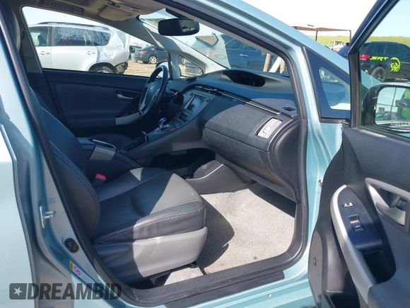 2013 Toyota Prius One with VIN JTDKN3DU4D1632511, listed as a IAAI auction lot 41834484 with 140,296 mi miles. Bid and sale history available at carsss.com. Image 5.