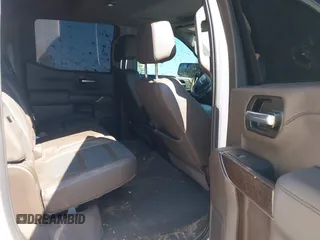 2020 GMC Sierra 1500 Denali z VIN 1GTU9FEL7LZ152659, wystawiony jako IAAI lot #41662492 z przebiegiem 101 222 mil mil oraz . Historia ofert i sprzedaży dostępna na DreamBid. Obrazek 8.