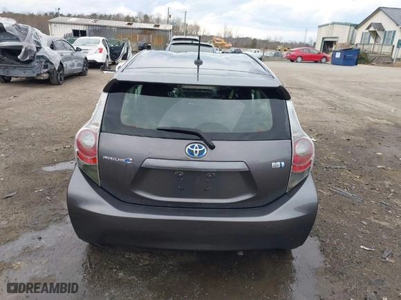 2013 Toyota Prius c One with VIN JTDKDTB31D1531200, listed as a IAAI auction lot 41685835 with 128,996 mi miles. Bid and sale history available at carsss.com. Image 16.