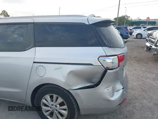 2016 Kia Sedona LX with VIN KNDMB5C13G6179817, listed as a IAAI auction lot 41908690 with 190,357 mi miles. Bid and sale history available at carsss.com. Image 6.