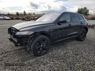 2019 Jaguar F-Pace 30t R-Sport with VIN SADCL2GX4KA366774, listed as a Copart auction lot 39523584 with 41,900 mi miles and . Bid and sale history available at DreamBid. Image 1.