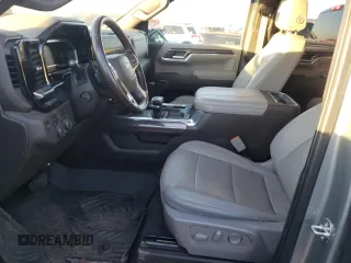 2024 Chevrolet Silverado 1500 LTZ with VIN 1GCUDGE8XRZ155256, listed as a Copart auction lot 79850884 with 33,328 mi miles and Salvage Title. Bid and sale history available at DreamBid. Image 7.