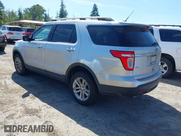 2011 Ford Explorer XLT z VIN 1FMHK8D84BGA77150, wystawiony jako IAAI lot #42337861 z przebiegiem 139 448 mil mil oraz . Historia ofert i sprzedaży dostępna na DreamBid. Obrazek 3.