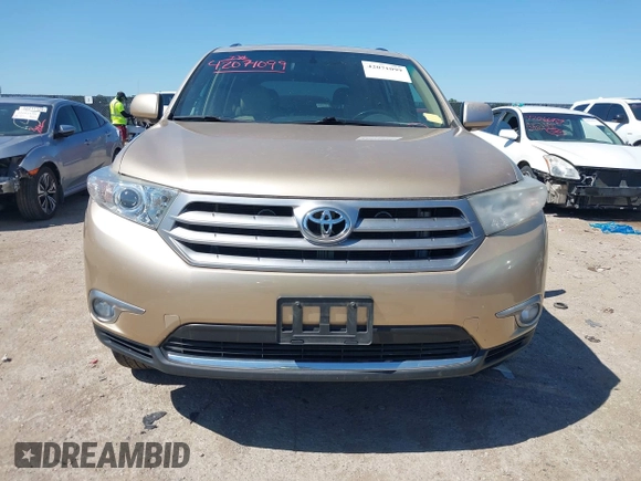 2011 Toyota Highlander Limited with VIN 5TDDK3EH8BS086668, listed as a IAAI auction lot 42071099 with 217,504 mi miles and . Bid and sale history available at DreamBid. Image 12.