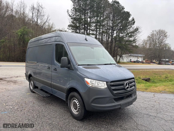 2019 Mercedes-Benz Sprinter Cargo Van with VIN WD4PF0CD7KP043925, listed as a Copart auction lot 54732745 with 75,694 mi miles and Clean Title. Bid and sale history available at carsss.com. Image 1.
