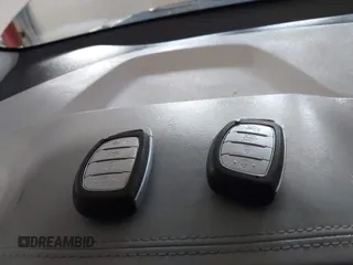 2020 Hyundai Ioniq SEL z VIN KMHC85LC9LU209366, wystawiony jako IAAI lot #41248182 z przebiegiem 120 121 mil mil oraz . Historia ofert i sprzedaży dostępna na DreamBid. Obrazek 11.