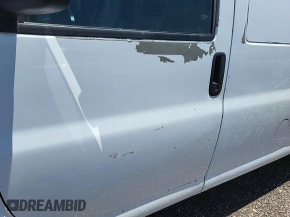 2010 Chevrolet Express Cargo with VIN 1GCZGFBA8A1153393, listed as a IAAI auction lot 42677832 with 159,087 mi miles and . Bid and sale history available at DreamBid. Image 28.